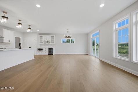 6 Clover Leaf Drive Halfmoon NY 12065