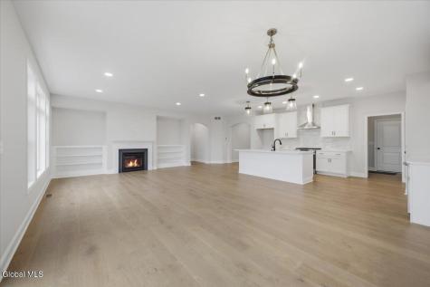 6 Clover Leaf Drive Halfmoon NY 12065
