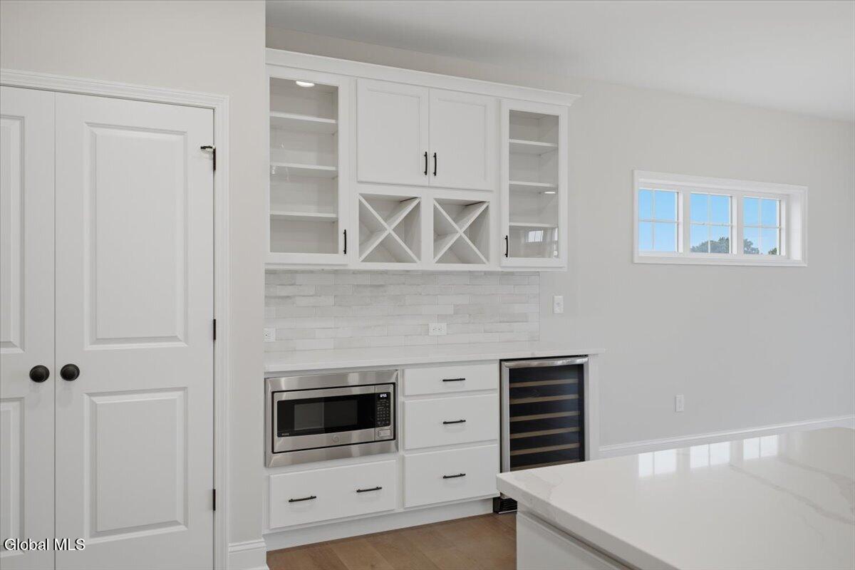 6 Clover Leaf Drive Halfmoon NY 12065
