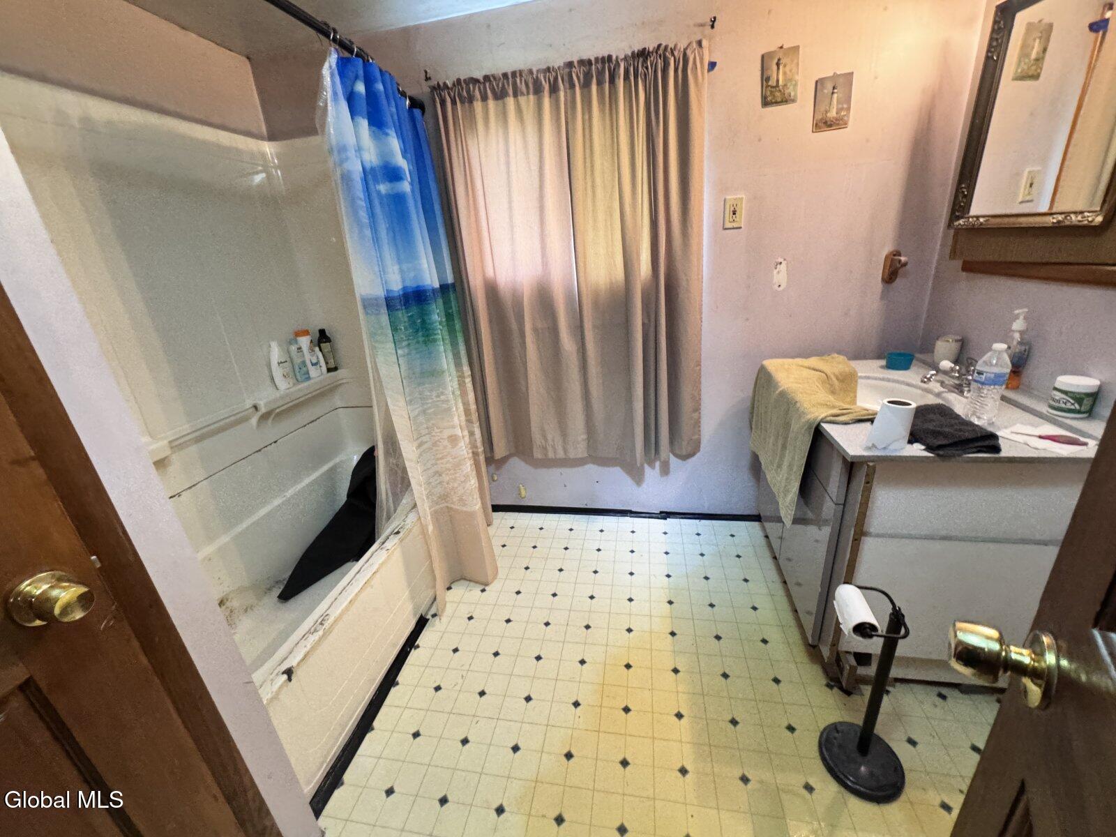 33 Bridge Street South Bethlehem NY 12158