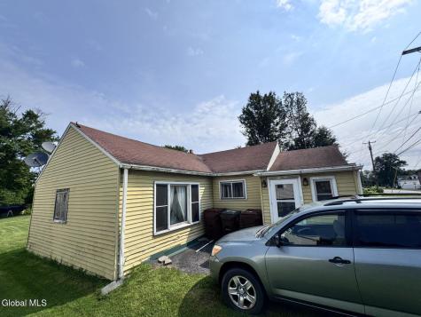 33 Bridge Street South Bethlehem NY 12158