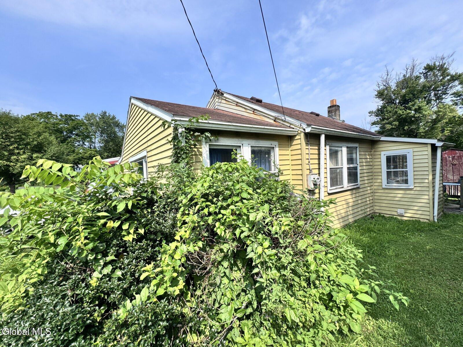 33 Bridge Street South Bethlehem NY 12158