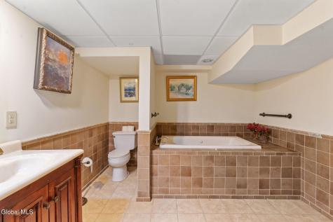 122 Marlboro Road Delmar NY 12054