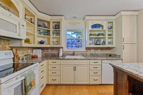 122 Marlboro Road Delmar NY 12054