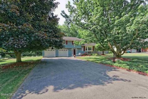 34 Guilder Place Ballston Lake NY 12019