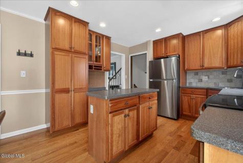 34 Guilder Place Ballston Lake NY 12019