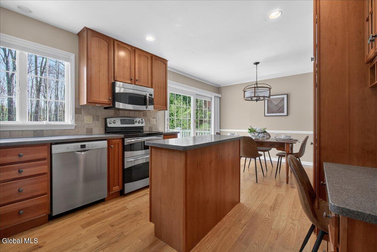 34 Guilder Place Ballston Lake NY 12019