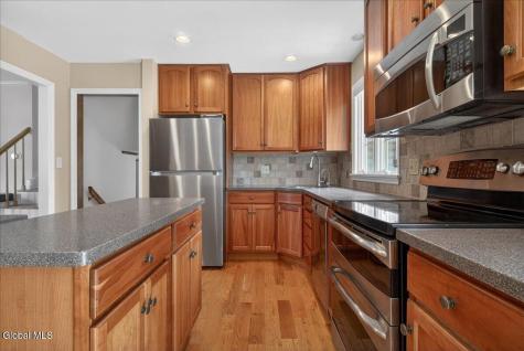 34 Guilder Place Ballston Lake NY 12019