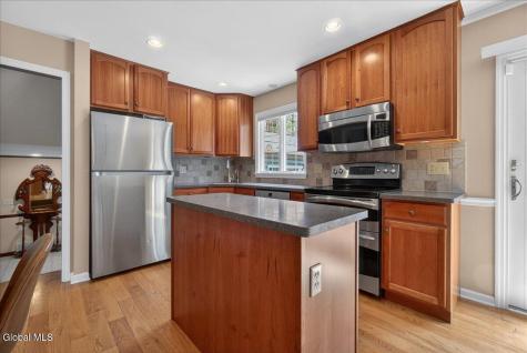 34 Guilder Place Ballston Lake NY 12019