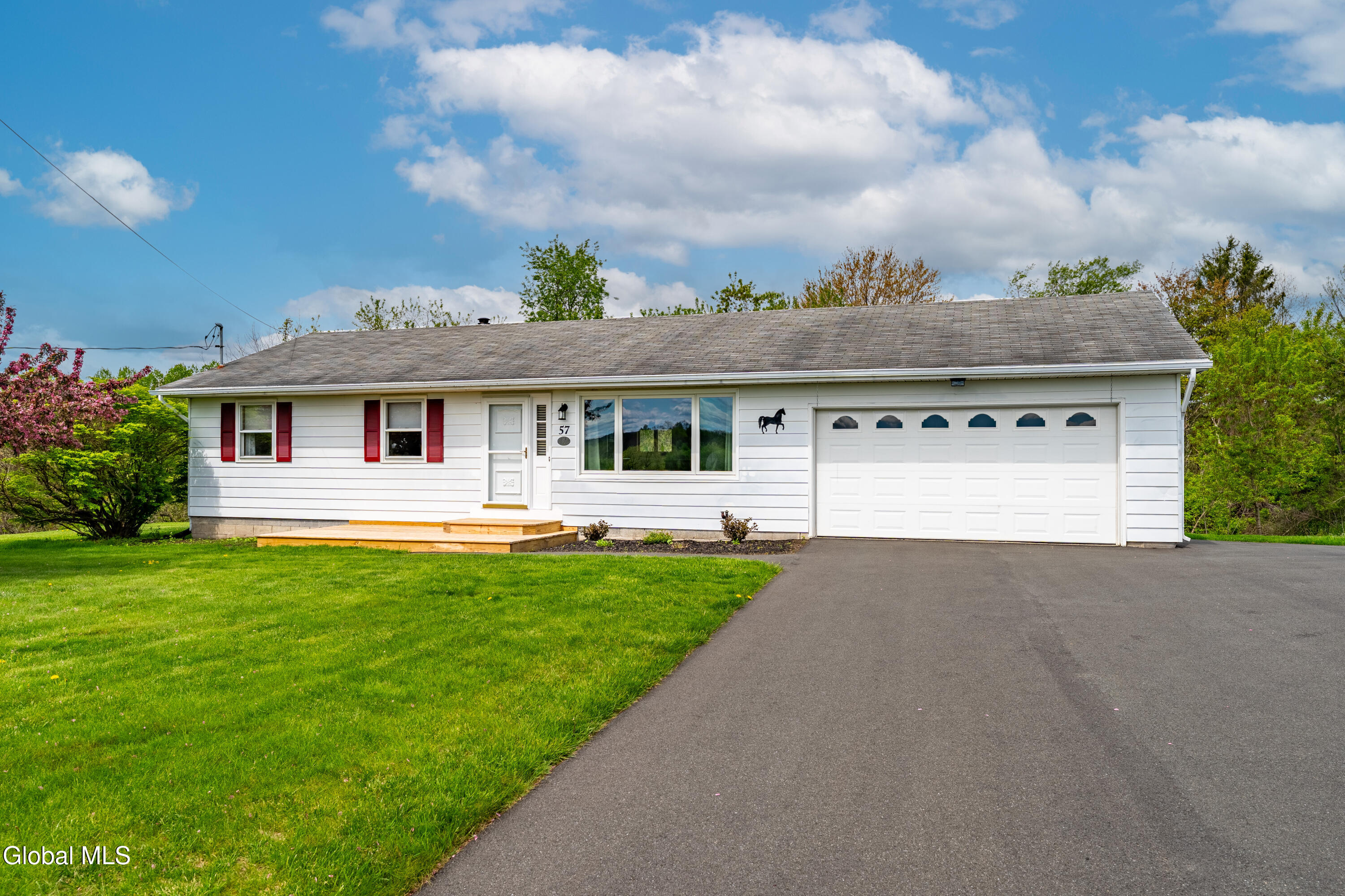 57 Casey Road Schaghticoke NY 12154