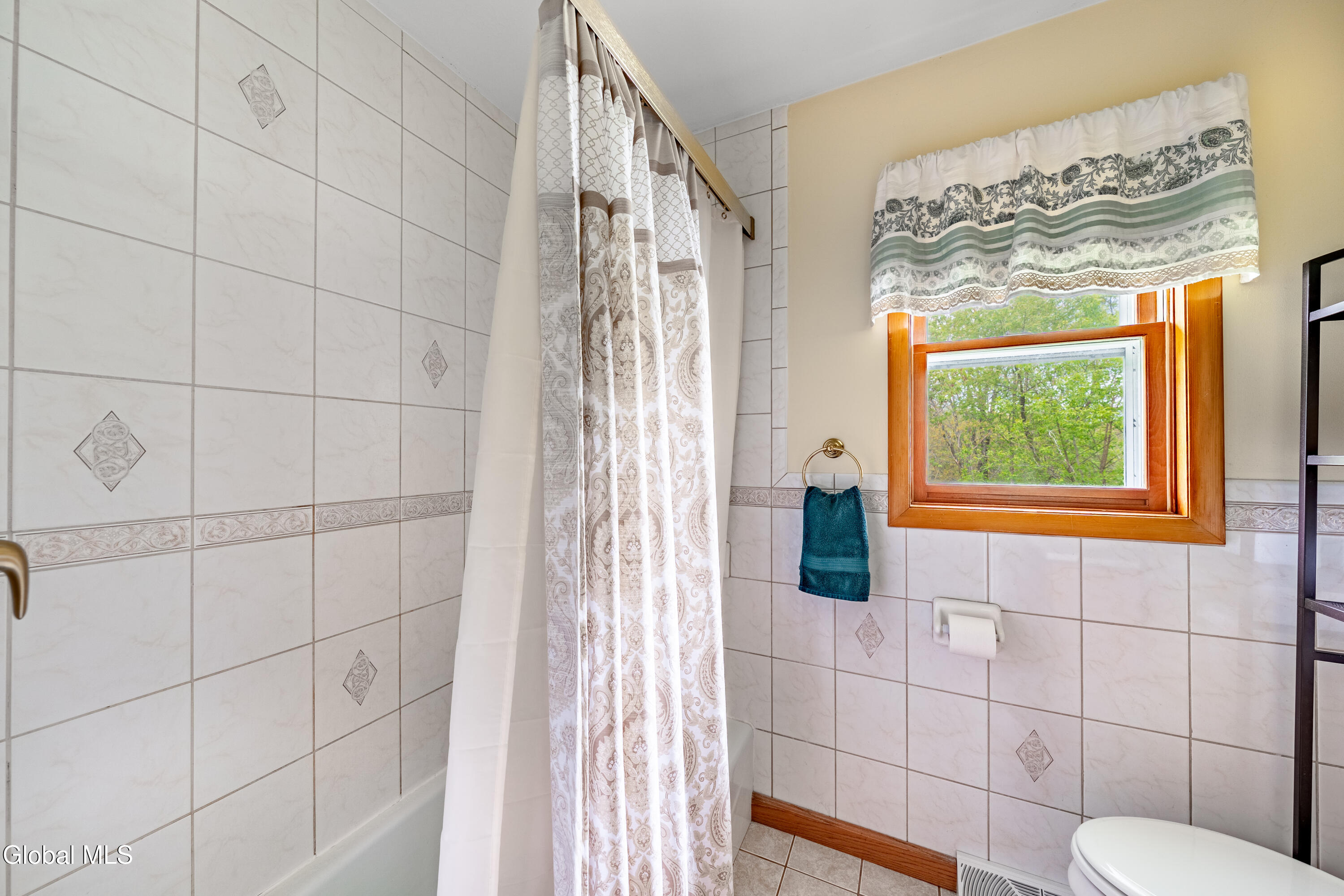 57 Casey Road Schaghticoke NY 12154