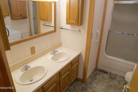 229 Sprakers Road Sloansville NY 12160