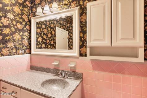 178 Westchester Drive S. Delmar NY 12054