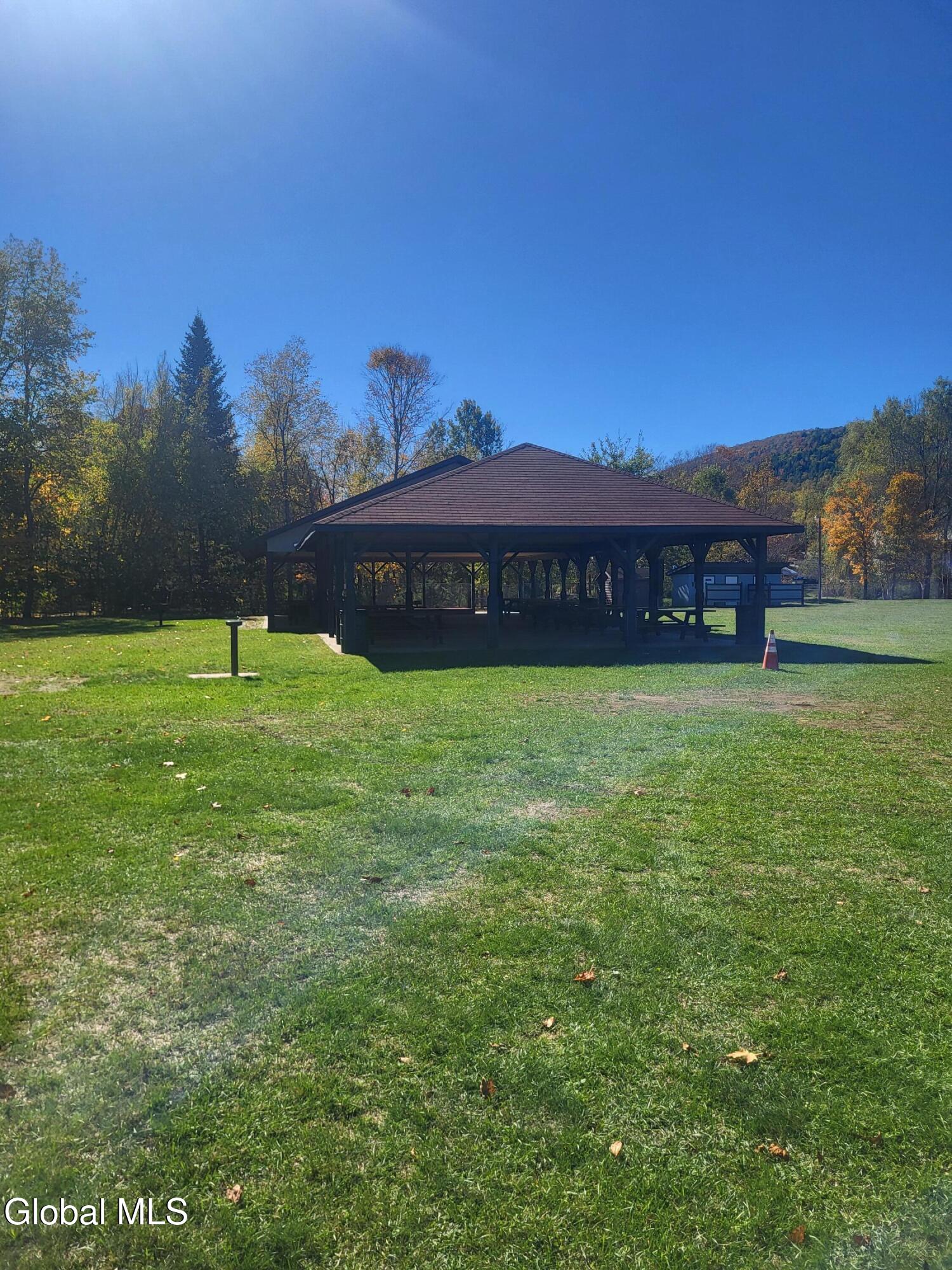 29 Hadley Road Stony Creek NY 12878