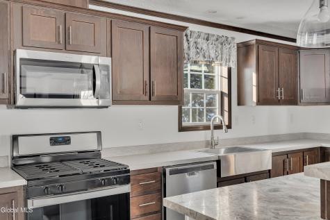 51 West Mountain Road Corinth NY 12822