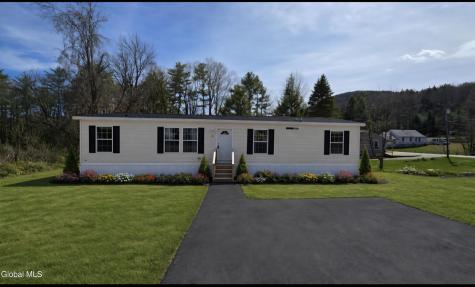 51 West Mountain Road Corinth NY 12822