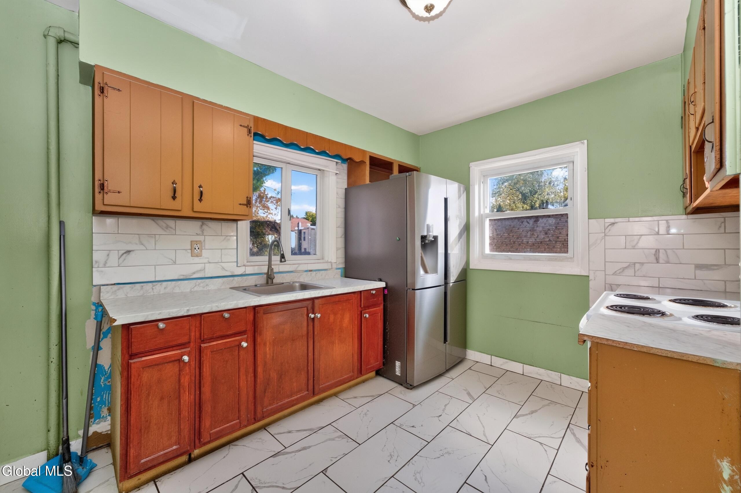 2117 Hugh Street Rotterdam NY 12306