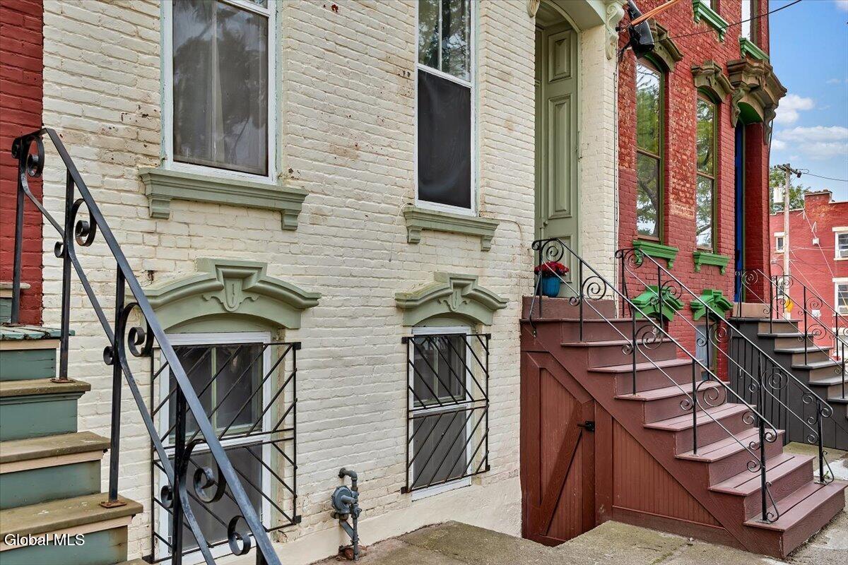 155 Eagle Street Albany NY 12202
