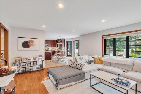 3062 New Williamsburg Drive Guilderland NY 12303