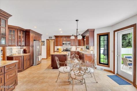 3062 New Williamsburg Drive Guilderland NY 12303