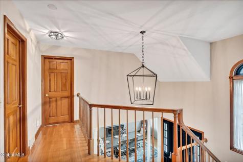 3062 New Williamsburg Drive Guilderland NY 12303