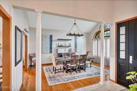 3062 New Williamsburg Drive Guilderland NY 12303