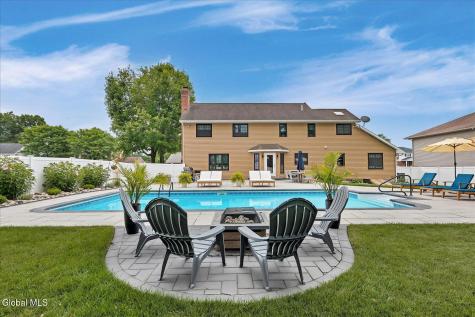 3062 New Williamsburg Drive Guilderland NY 12303