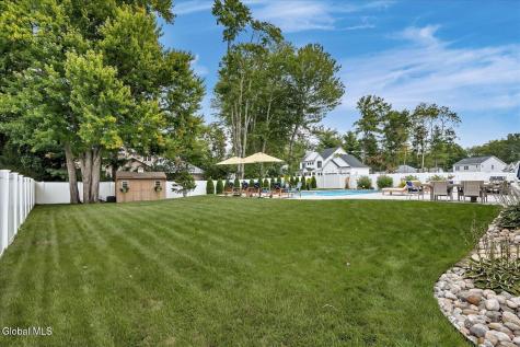 3062 New Williamsburg Drive Guilderland NY 12303