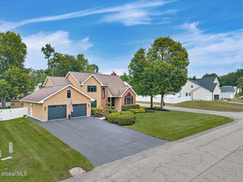 3062 New Williamsburg Drive Guilderland NY 12303
