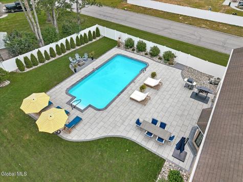 3062 New Williamsburg Drive Guilderland NY 12303