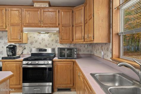 11 Lucia Road Ballston Spa NY 12020