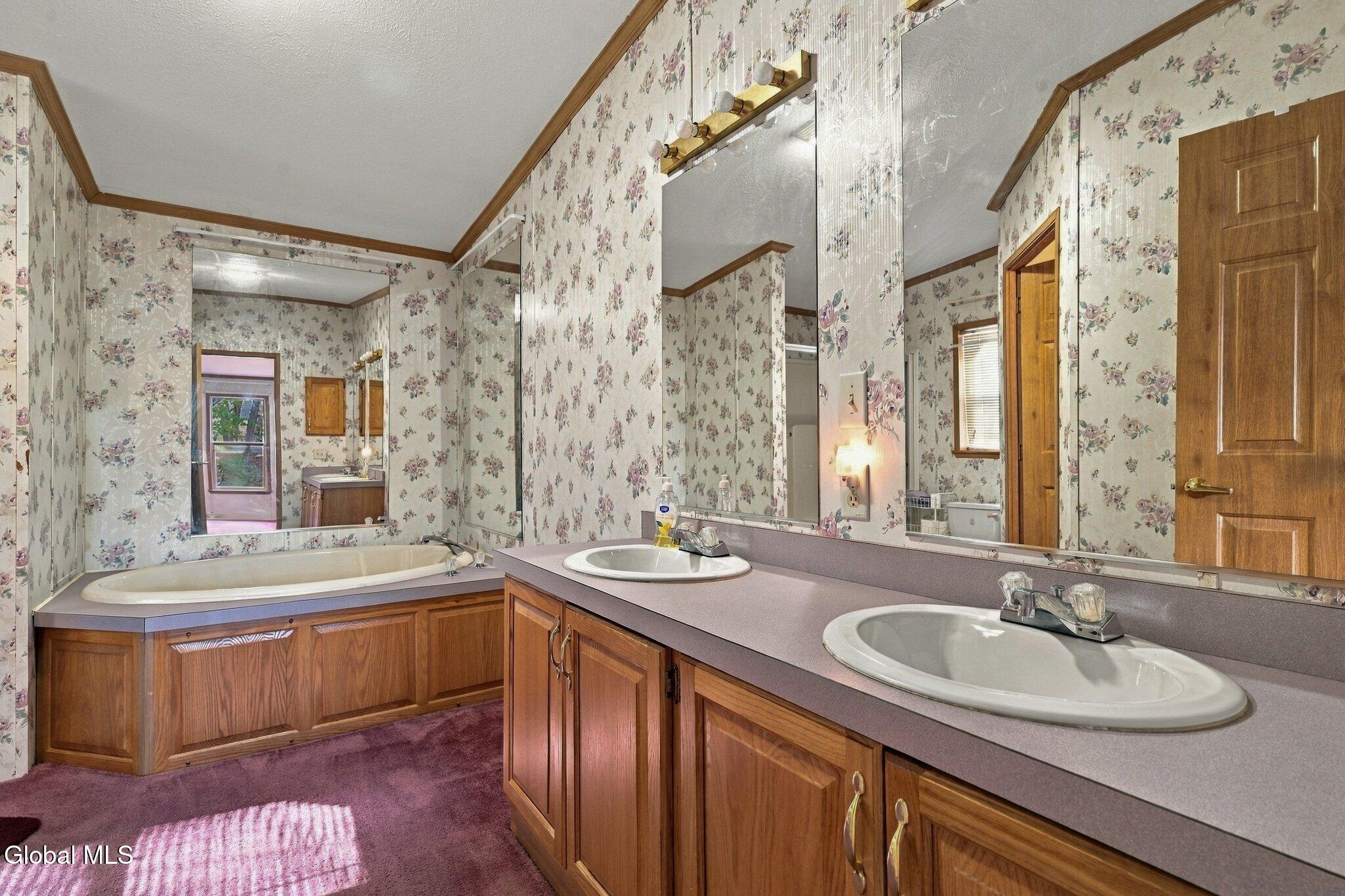 11 Lucia Road Ballston Spa NY 12020