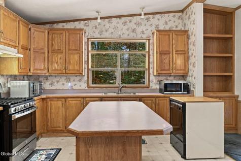 11 Lucia Road Ballston Spa NY 12020