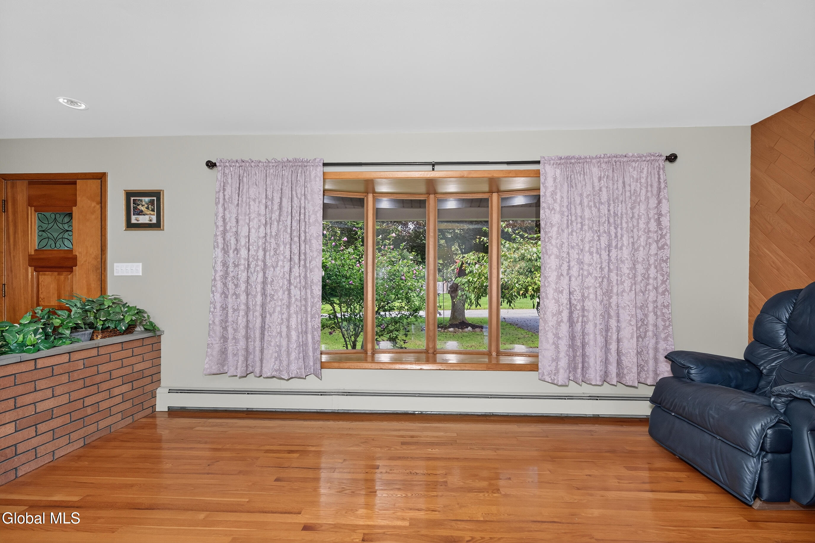137 Mammoth Spring Road Wynantskill NY 12198
