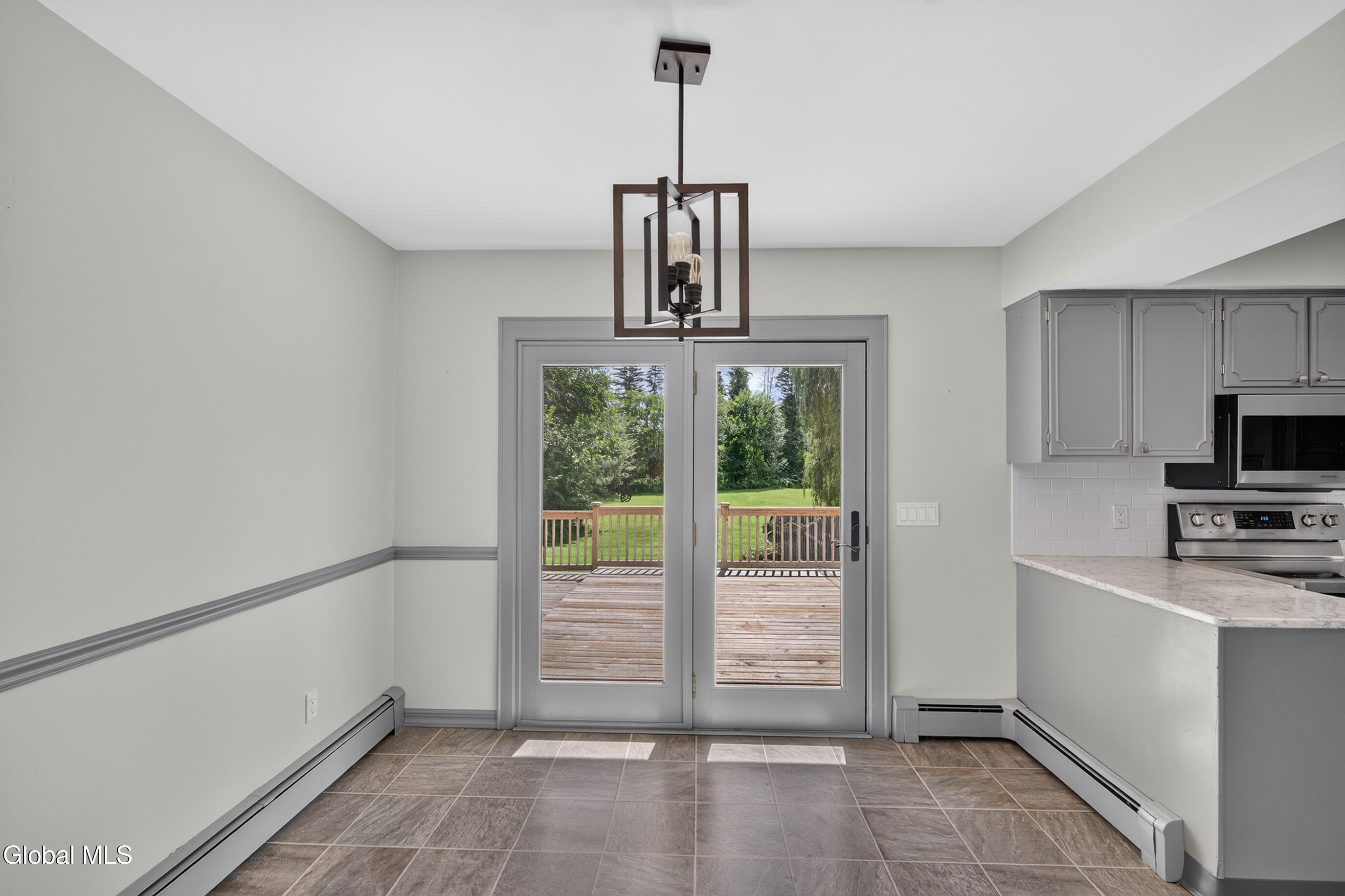 137 Mammoth Spring Road Wynantskill NY 12198
