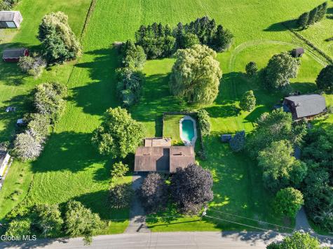 137 Mammoth Spring Road Wynantskill NY 12198