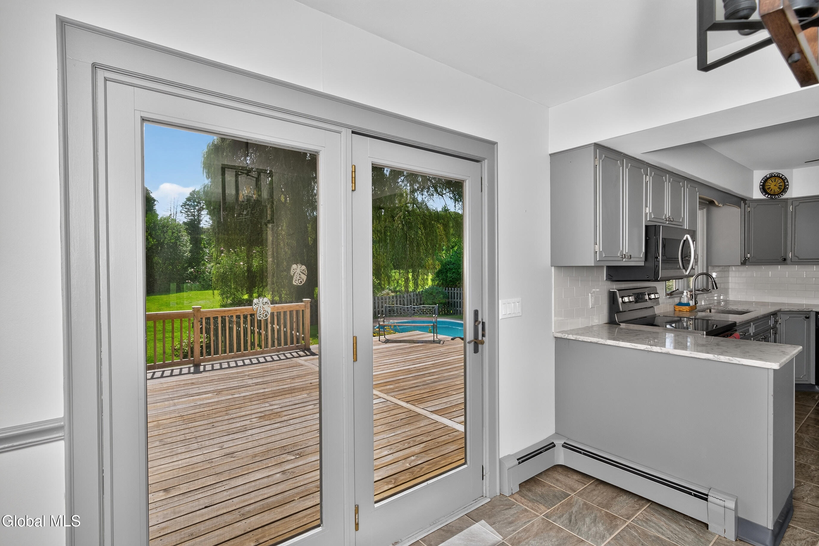 137 Mammoth Spring Road Wynantskill NY 12198