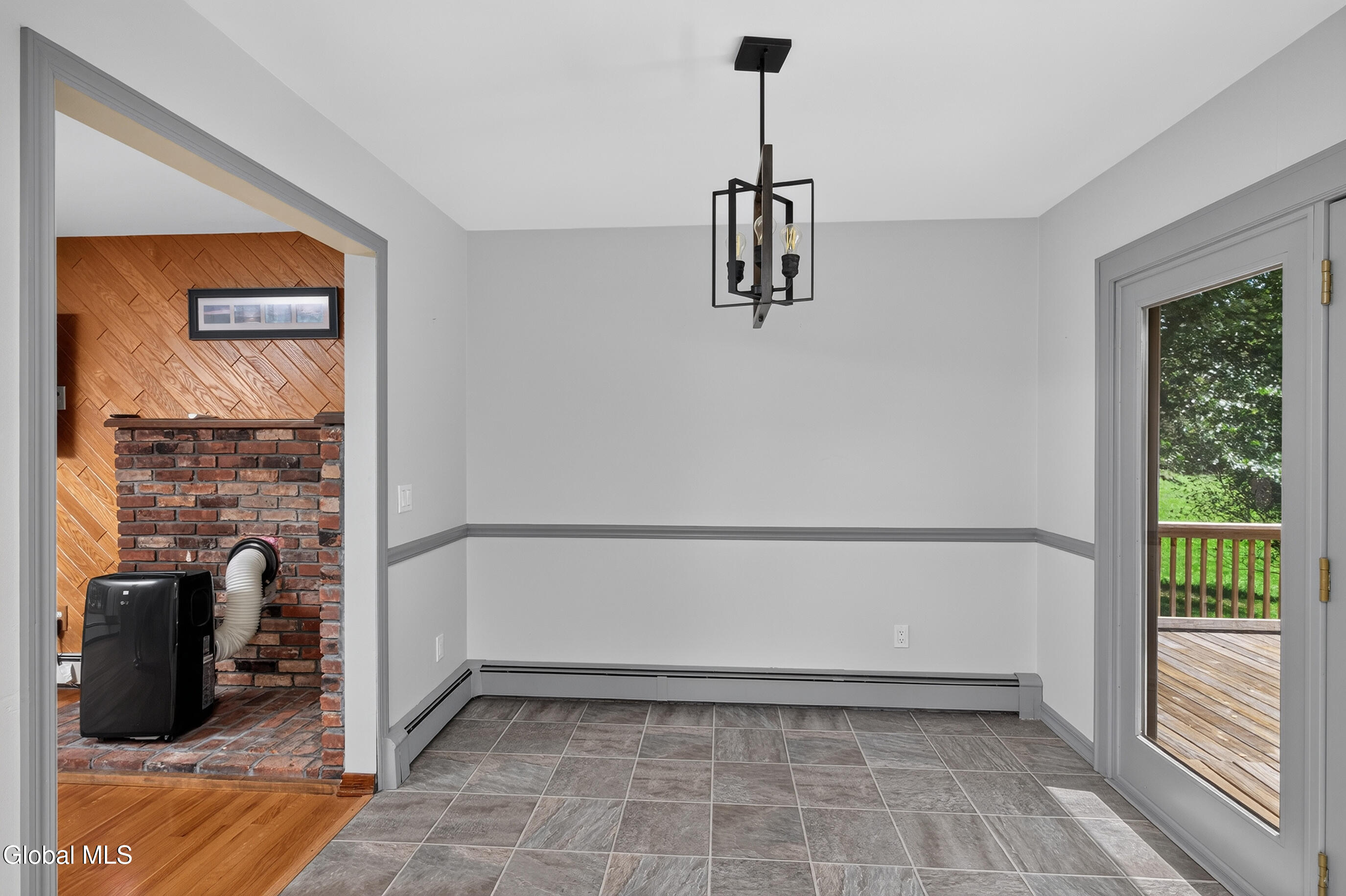 137 Mammoth Spring Road Wynantskill NY 12198