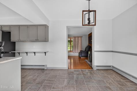 137 Mammoth Spring Road Wynantskill NY 12198