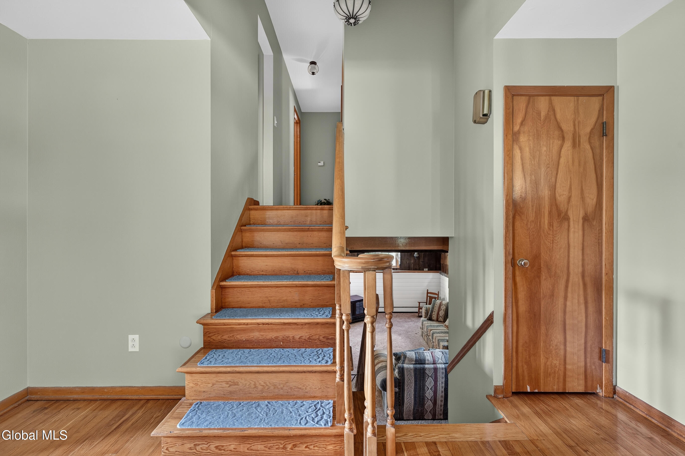 137 Mammoth Spring Road Wynantskill NY 12198