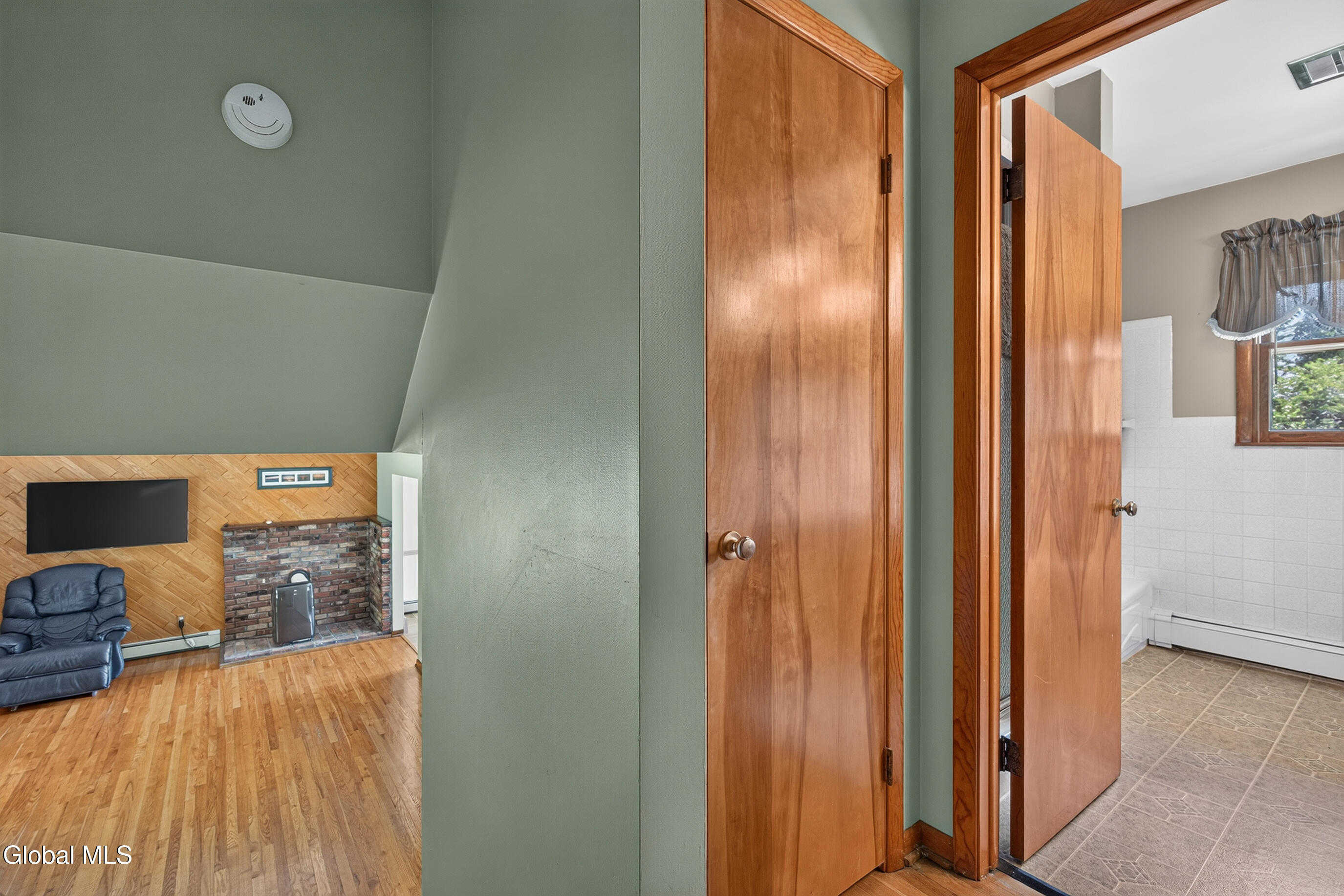 137 Mammoth Spring Road Wynantskill NY 12198