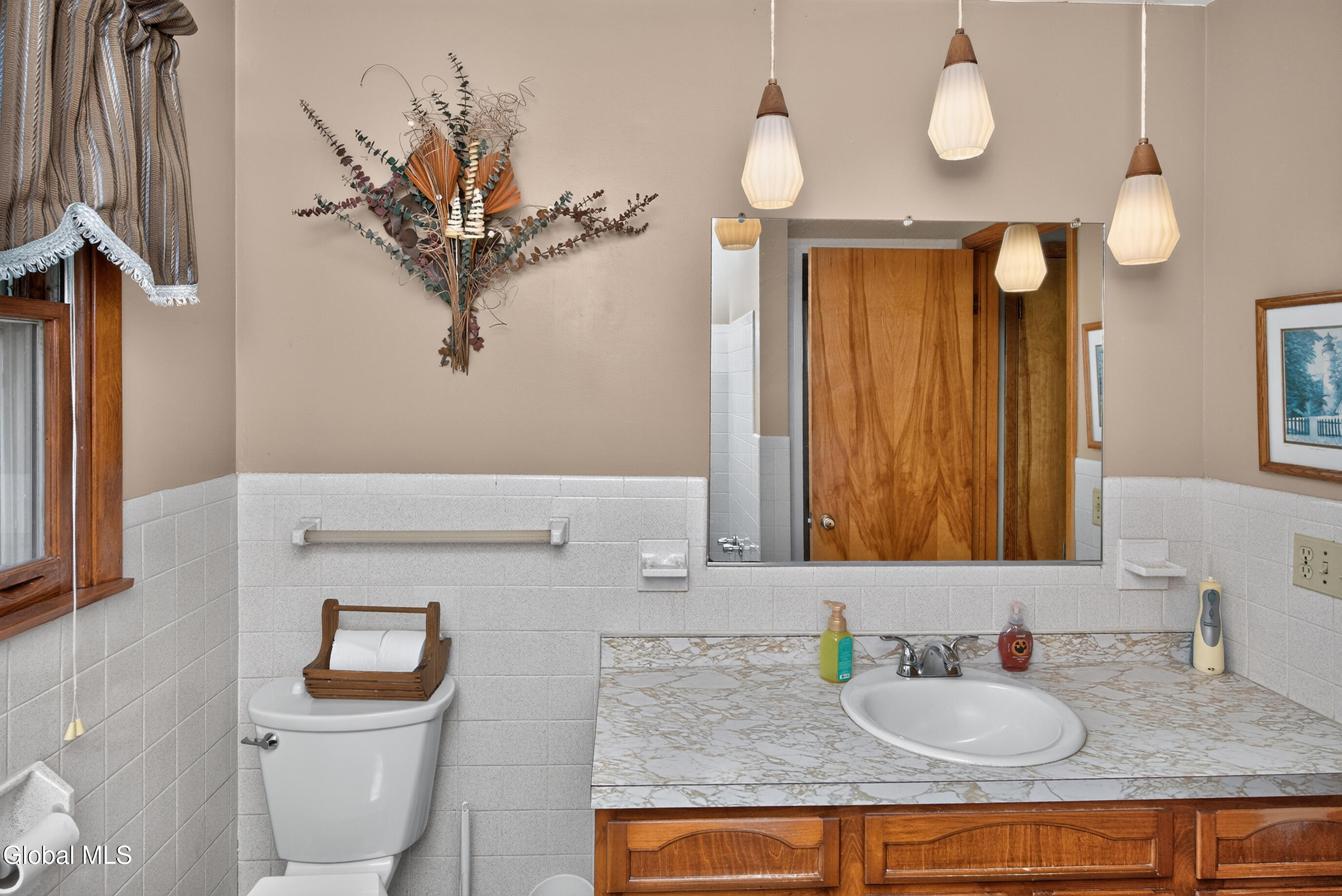 137 Mammoth Spring Road Wynantskill NY 12198