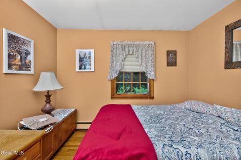 137 Mammoth Spring Road Wynantskill NY 12198