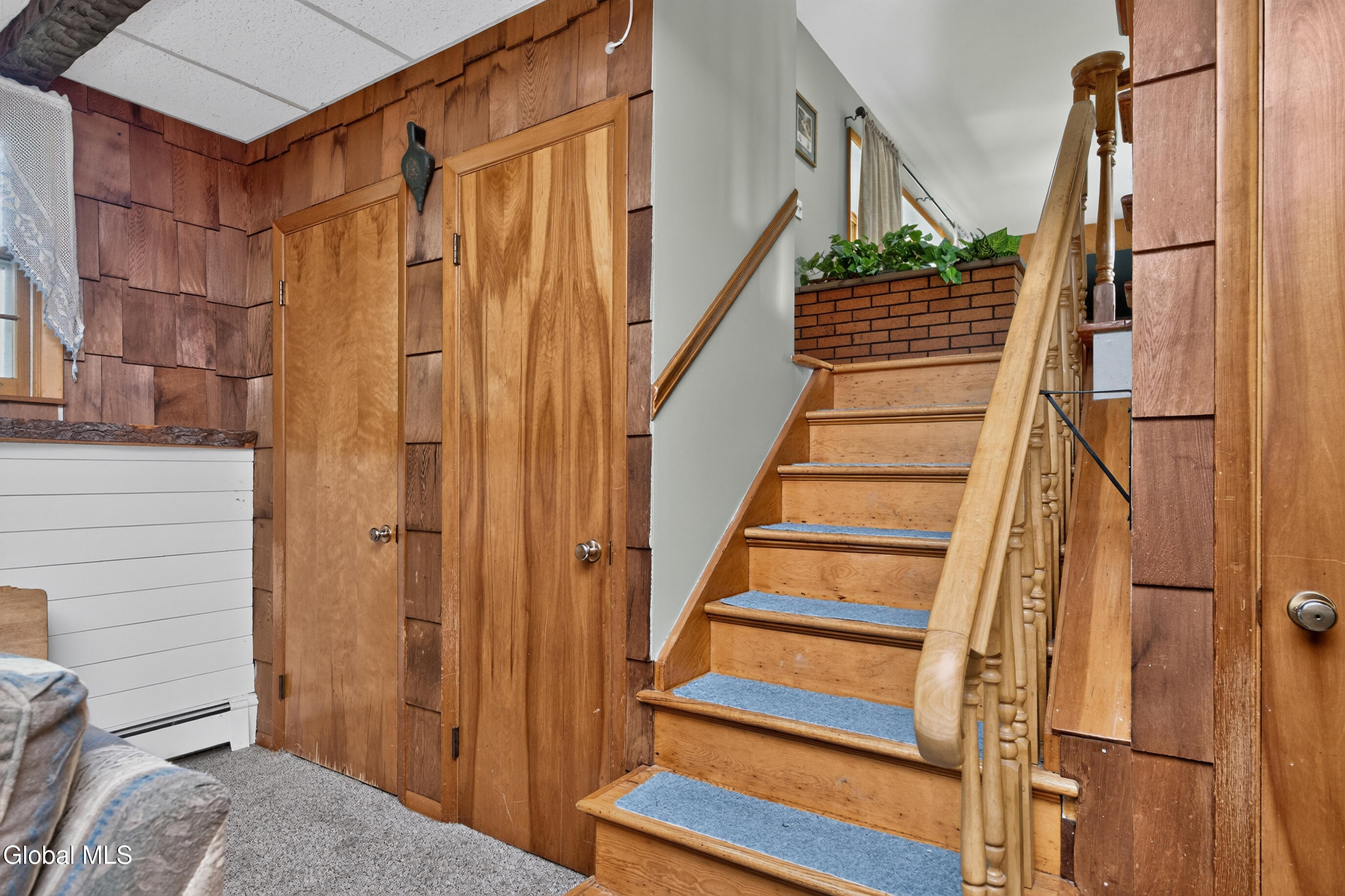 137 Mammoth Spring Road Wynantskill NY 12198