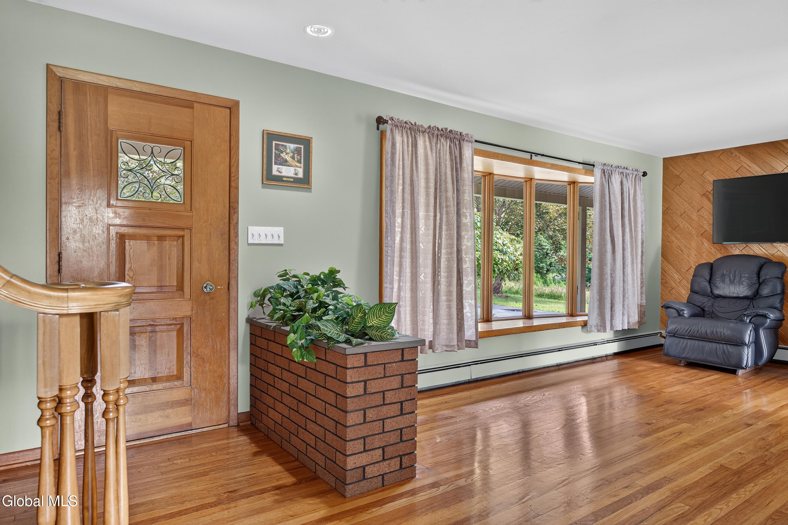 137 Mammoth Spring Road Wynantskill NY 12198