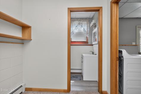 137 Mammoth Spring Road Wynantskill NY 12198