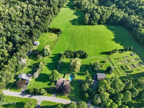137 Mammoth Spring Road Wynantskill NY 12198