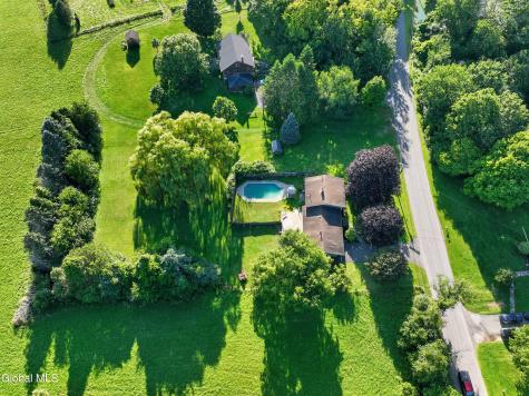 137 Mammoth Spring Road Wynantskill NY 12198