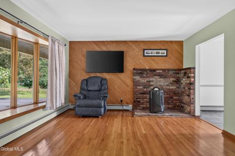 137 Mammoth Spring Road Wynantskill NY 12198