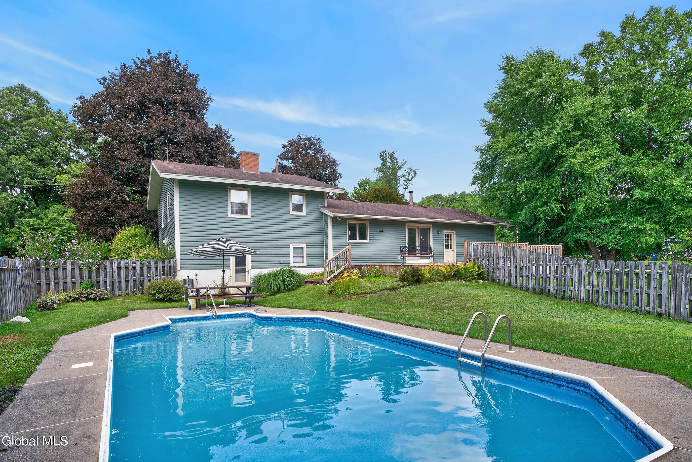 137 Mammoth Spring Road Wynantskill NY 12198